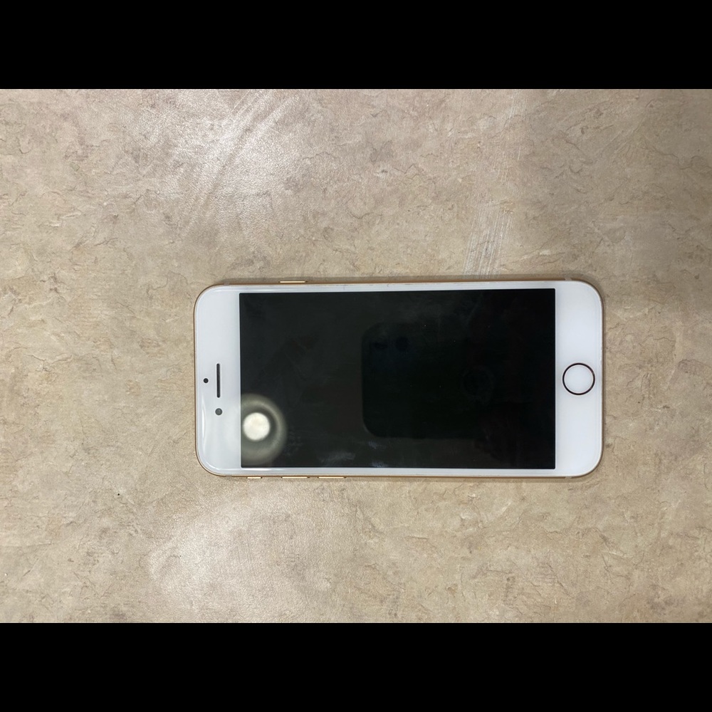 iPhone 8